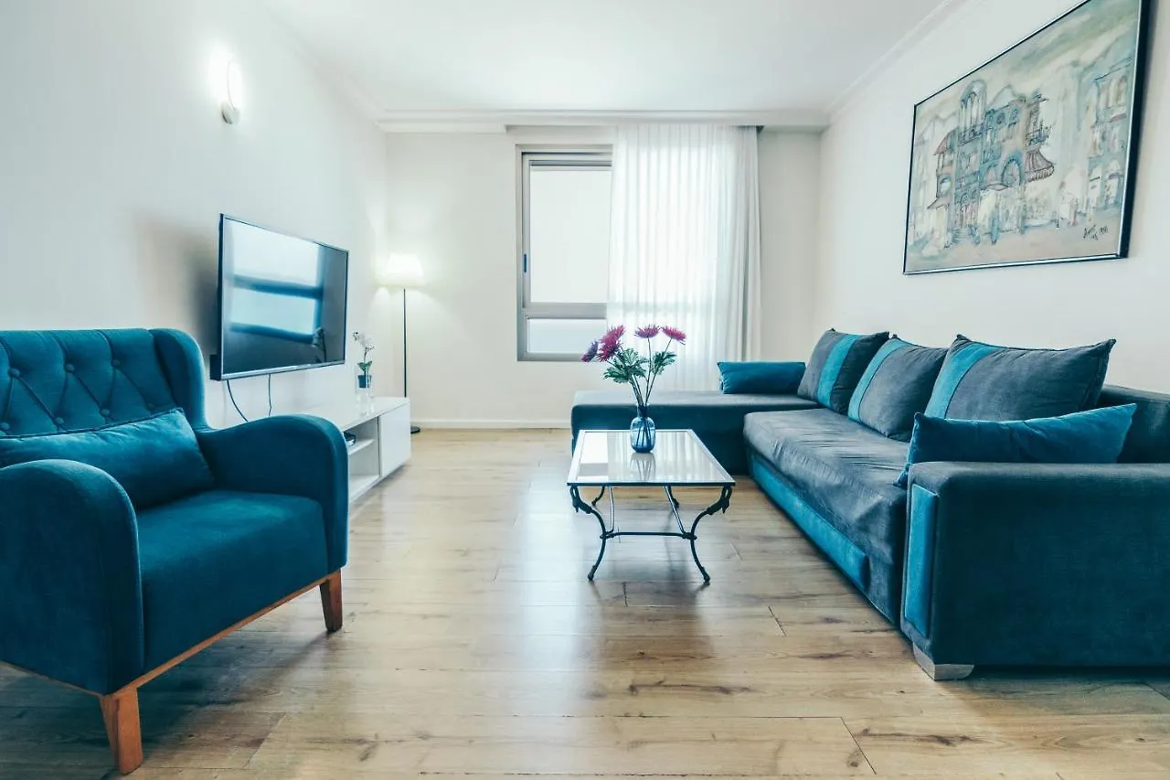 Lägenhet Almog Beach Apt Hotel מלון דירות אלמוג ביץ' Haifa